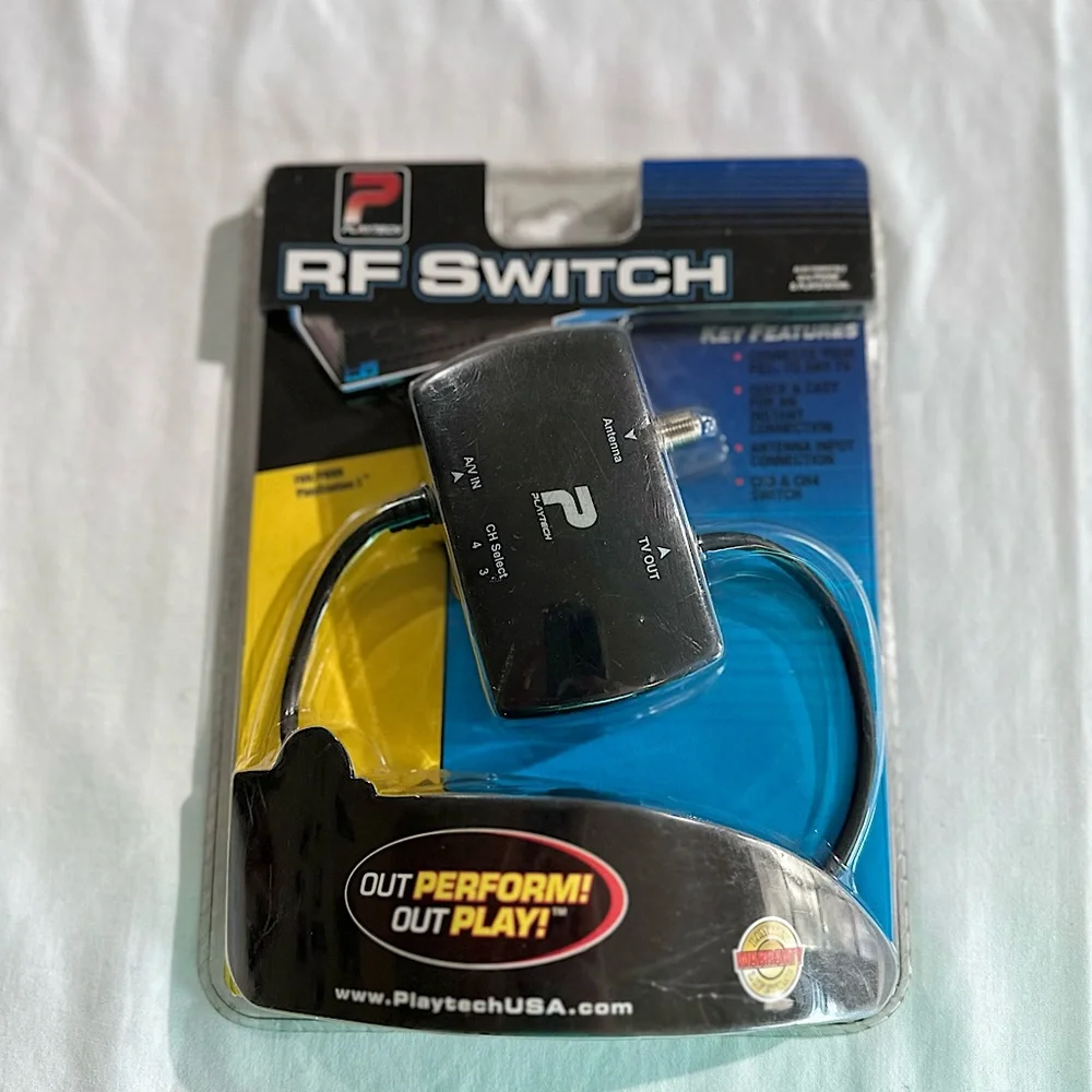 PLAYTECH RF SWITCH PS2 ALSO COMPATIBLE W PSONE &PLAYSTATION